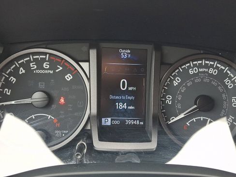 Used 2022 Toyota Tacoma TRD Sport image 19