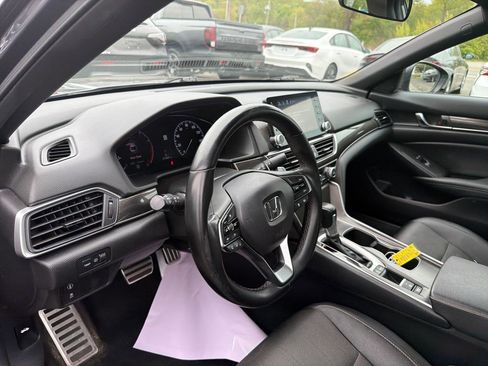 Used 2019 Honda Accord Sport image 16