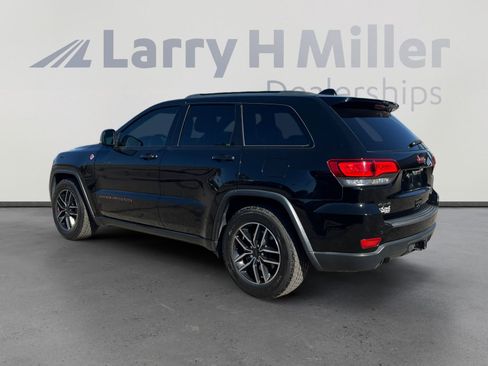 Used 2020 Jeep Grand Cherokee Trailhawk image 3