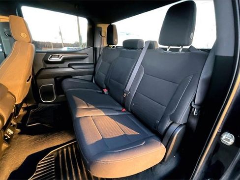 Used 2023 Chevrolet Silverado 1500 LT image 20