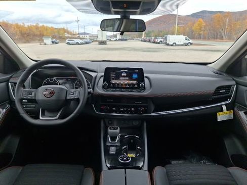 New 2026 Nissan Rogue SV AWD/4WD image 12