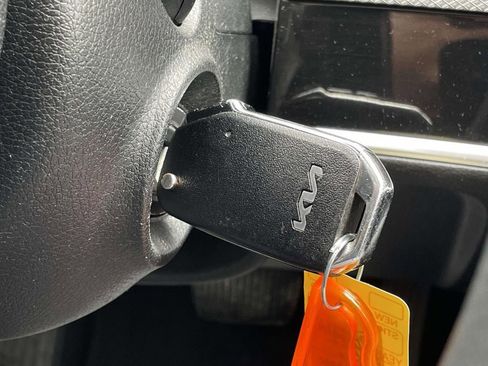 Used 2023 Kia Sportage LX image 14