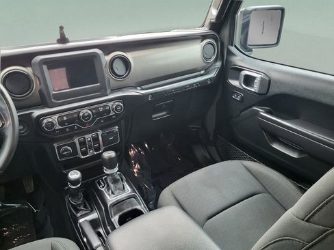 Used 2021 Jeep Wrangler Unlimited Sport AWD/4WD image 34