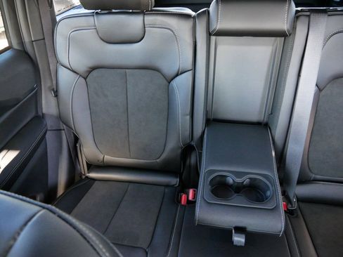 New 2025 Jeep Grand Cherokee Laredo image 22