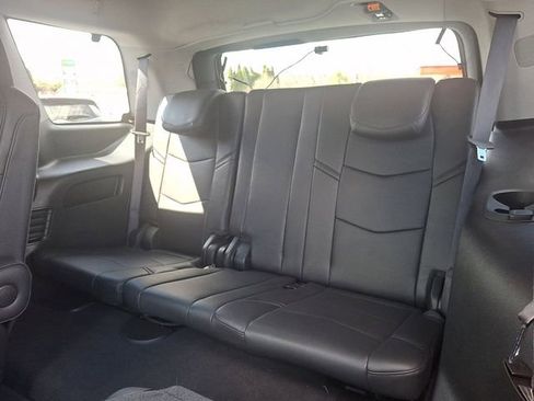 Used 2020 Cadillac Escalade Premium Luxury w/ Escalade Sport Edition image 10