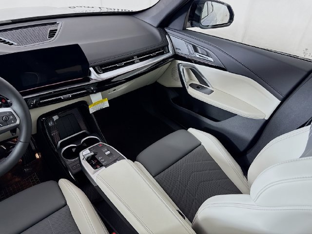 New 2026 BMW X1 M35i w/ Technology Package AWD/4WD image 25