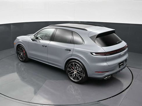 New 2026 Porsche Cayenne S AWD/4WD image 30