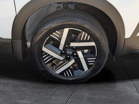 New 2026 Nissan Kicks SV w/ SV Premium Package image 11