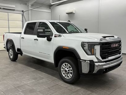 New 2026 GMC Sierra 2500 Pro w/ 1SA Pro Safety Plus Package