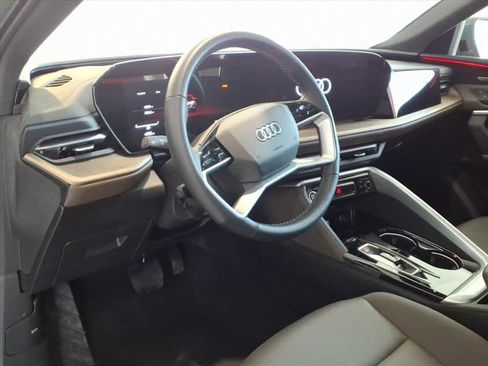 Certified 2025 Audi Q5 Premium Plus w/ Premium Plus image 9