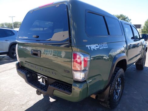 Certified 2021 Toyota Tacoma TRD Off-Road w/ Technology Package AWD/4WD image 3