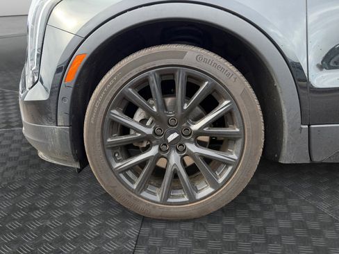 Used 2022 Cadillac XT4 Sport w/ LPO, Onyx Lite Package AWD/4WD image 27