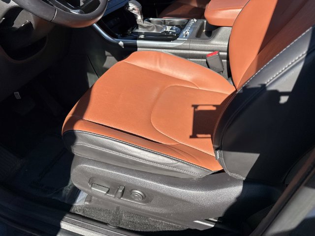 Used 2023 Kia Carnival SX FWD image 15