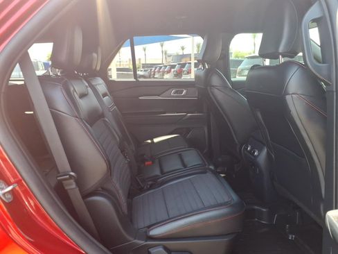 Certified 2025 Ford Explorer ST-Line RWD image 14