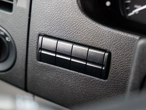 Used 2018 Mercedes-Benz Sprinter 2500 image 42