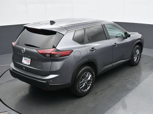 Used 2024 Nissan Rogue S AWD/4WD image 21