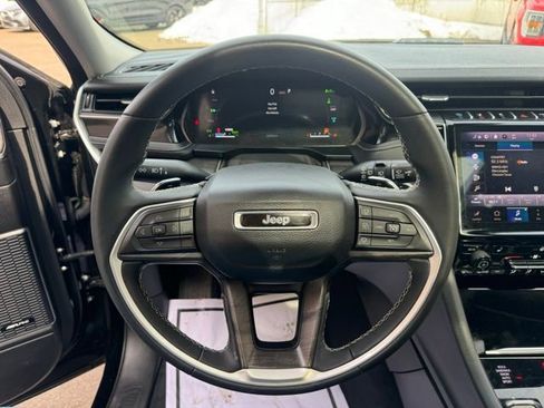 Used 2023 Jeep Grand Cherokee 4WD 4xe image 19