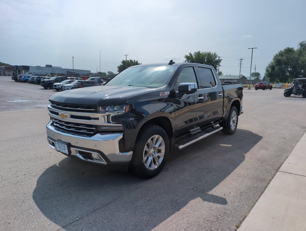 Used 2021 Chevrolet Silverado 1500 LTZ w/ LTZ Premium Package AWD/4WD image 4
