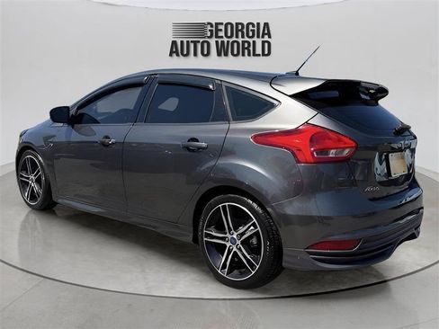 Used 2016 Ford Focus ST FWD image 11