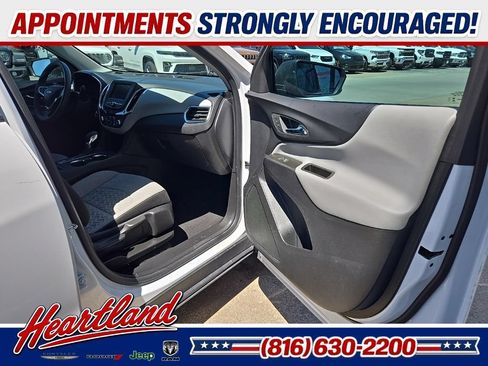 Used 2023 Chevrolet Equinox LS FWD image 59