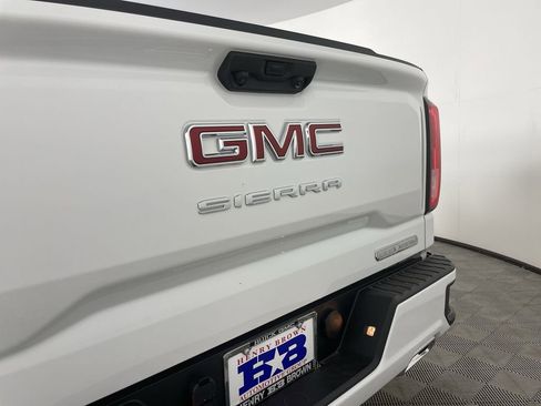 Used 2025 GMC Sierra 1500 Elevation image 34