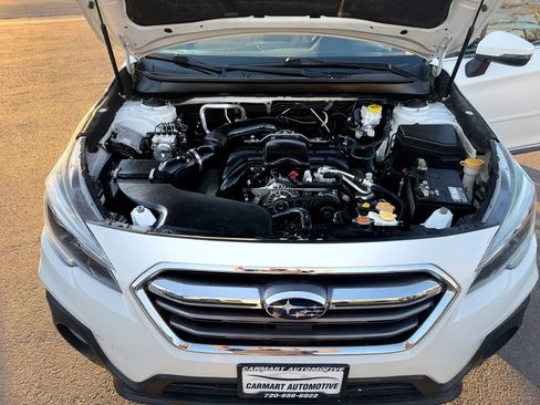 Used 2018 Subaru Outback 3.6R Touring AWD/4WD image 40