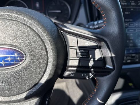 Used 2024 Subaru Crosstrek 2.5i Limited AWD/4WD image 17