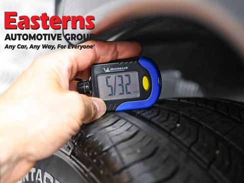 Used 2025 Jeep Compass Limited AWD/4WD image 23