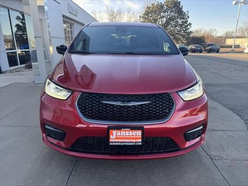 New 2026 Chrysler Pacifica Select image 37