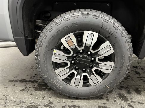 New 2026 GMC Sierra 2500 Denali w/ Denali Reserve Package image 70