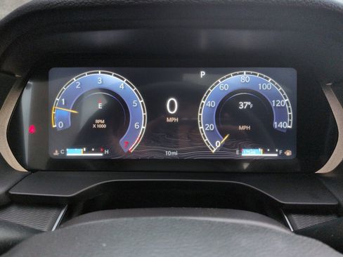 New 2025 Jeep Grand Cherokee Altitude image 13