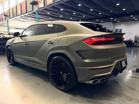 Used 2025 Lamborghini Urus SE AWD/4WD image 11