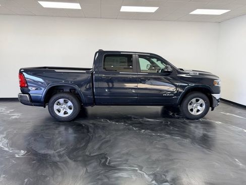 New 2026 RAM 1500 4x4 Crew Cab image 24