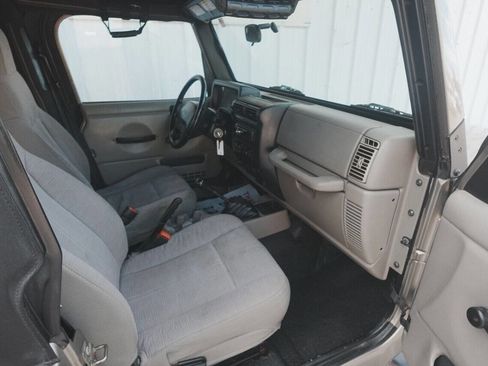 Used 2003 Jeep Wrangler X image 16