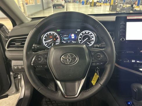 Used 2024 Toyota Camry SE w/ Cold Weather Package image 18