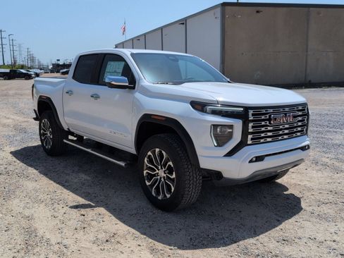 New 2026 GMC Canyon Denali AWD/4WD image 8