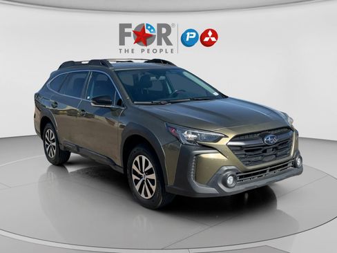 Used 2024 Subaru Outback Premium image 7