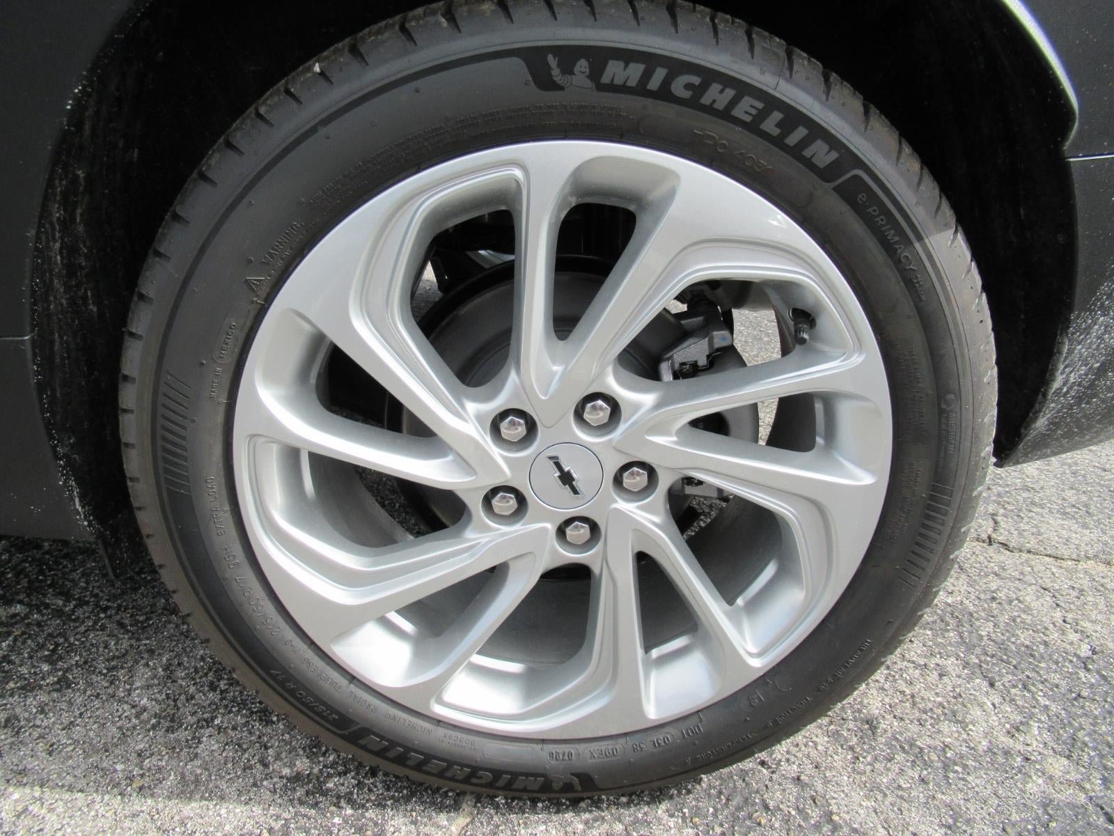 New 2027 Chevrolet Bolt LT FWD image 8