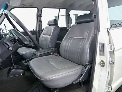 Used 1988 Toyota Land Cruiser AWD/4WD image 3