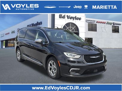 Used 2022 Chrysler Pacifica Limited