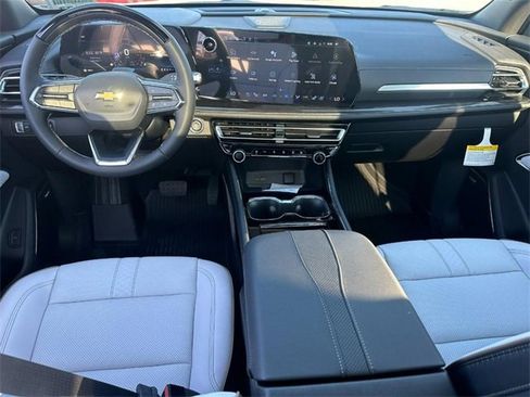 New 2026 Chevrolet Traverse High Country w/ LPO, Floor Liner Package image 8