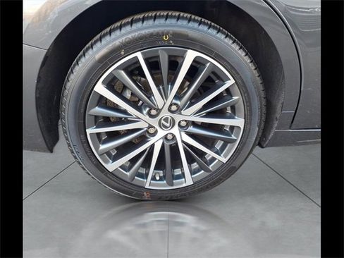 Certified 2023 Lexus ES 300h w/ Premium Package image 16