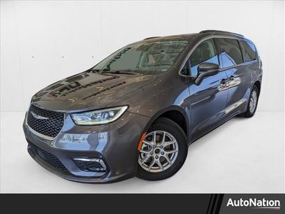 Used 2022 Chrysler Pacifica Touring-L