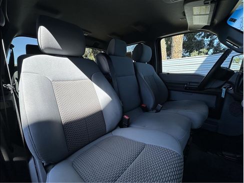 Used 2014 Ford F250 XLT w/ XLT Premium Package image 16