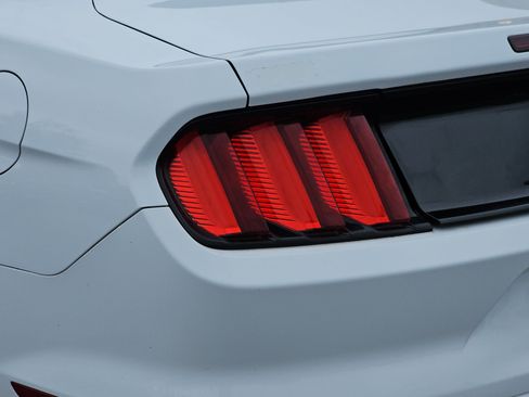Used 2017 Ford Mustang Convertible RWD image 29