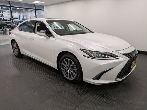 Used 2022 Lexus ES 350 w/ Accessory Package 2 image 3