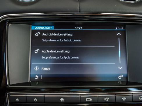 Used 2017 Jaguar XJ L Portfolio image 25