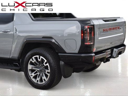 Used 2024 GMC Hummer EV 3X w/ LPO, Illumination Package AWD/4WD image 8