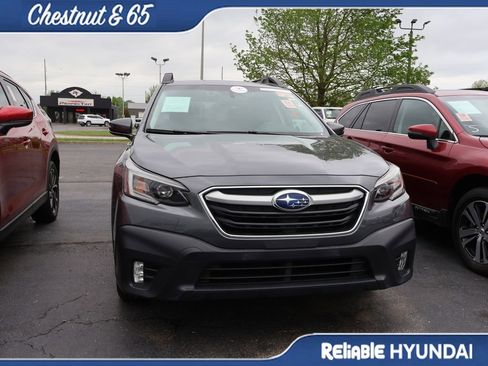 Used 2022 Subaru Outback Premium image 2