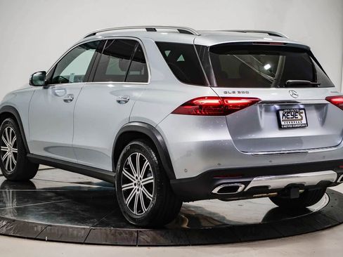 Used 2025 Mercedes-Benz GLE 350 4MATIC image 2